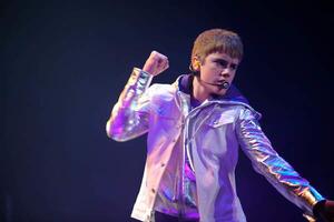 Fotográfia Justin Bieber performing at the NIA