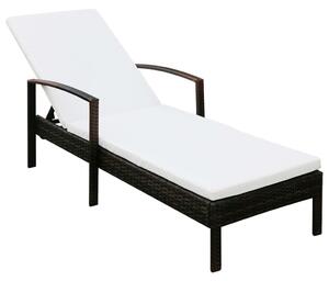 Barna polyrattan napozóágy párnával