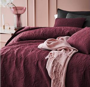 Bordó steppelt ágytakaró kétszemélyes ágyhoz 220 x 240 cm