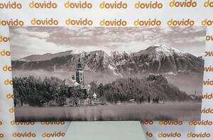 Kép templom a Bled tónál Szlovéníában