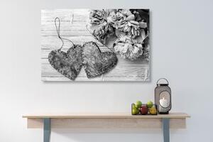 Kép pünkösdrózsa fa szívekkel fekete fehérben