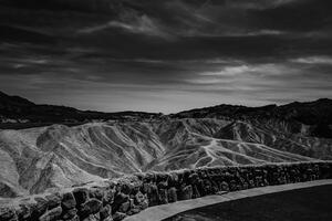 Öntapadó fotótapéta Death Valley Nemzeti Park fekete-fehérben