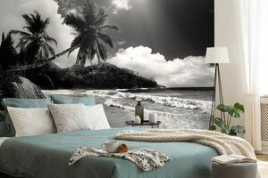 Fotótapéta gyönyörű strand a Seychelle-szigeteken fekete fehérben