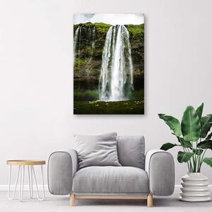 Gario Vászonkép Vízesés a zöld hegyekben Méret: 40 x 60 cm