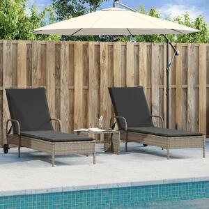 VidaXL 2 db világosszürke polyrattan napozóágy párnával