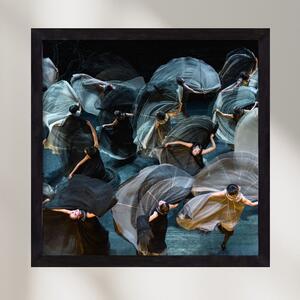 Ocean of skirts 2 square - falikép keretben | artbridge