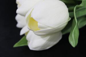 Fehér mű tulipán csokor 29cm