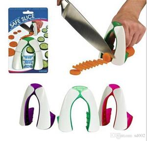 Biztonságos konyhai szeletelősegéd - Megvédi kezed szeleteléskor!