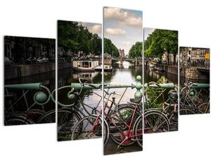 Egy bicikli képe a városban (150x105 cm)