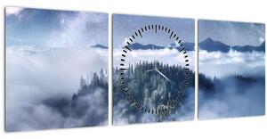 Egy erdő képe a ködben (órával) ()