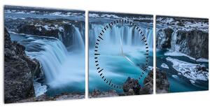 Kép - Kilátás a vízesésre (órával) ()