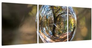 Kép - Tükröződés az üveggömbben (órával) (90x30 cm)