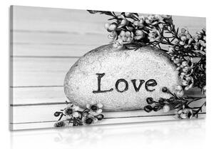 Kép Love felirat kövön fekete fehérben