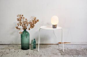 Audo Copenhagen - JWDA Concrete Asztali Lámpa Light Grey/Brass - Lampemesteren