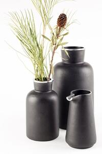 Fekete váza ZUIVER FARMA 29 cm