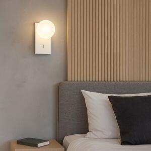 Norma LED fali lámpa – matt fehér, 3000K természetes fény, USB A+C csatlakozóval