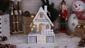 Tracon CHRACHS8WW Led karácsonyi kocka naptár, házikó, fa, elemes Timer 6+18h,8LED, meleg fehér ( 3000K ) színhőmérséklettel, 2xAA