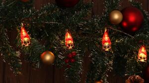 Tracon CHRSTSCA10WW LED karácsonyi lánc, manó, elemes Timer 6+18h,10LED, meleg fehér ( 3000K ) színhőmérséklettel, 2xAA