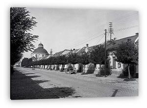 FORTEPAN: Esztergomi utcakép, háttérben a Kerektemplom (1938) (vászonkép)