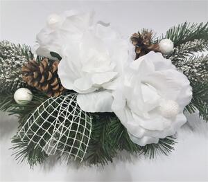 Karácsonyi elrendezés havas beton Rózsa, kúpok és kiegészítők 50cm x 25cm x 10cm zöld és fehér