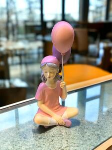 Lány lufikkal szobor - #1 - Prémium - 22 cm