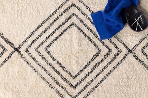 LOVE krém szőnyeg bojtokkal 50 x 80 cm