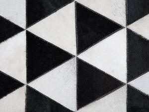 Fekete és fehér bőrszőnyeg 160 x 230 cm ODEMIS
