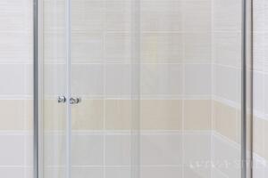 Favorit HEDO zuhanykabin íves aszimmetrikus - víztiszta 5 mm biztonsági üveggel - 115 x 90 cm