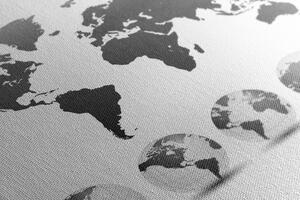 Kép glóbusz és világtérkép fekete fehérben