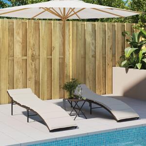 VidaXL 2 db barna polyrattan napozóágy párnával