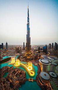 Fotográfia Elevated view of Burj Khalifa at twilight, Dubai, John Harper