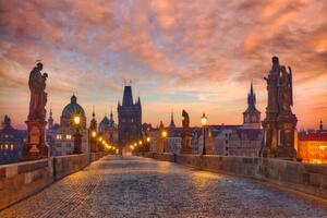 Művészeti fotózás Wonderful sunrise on Charles Bridge, Prague., Konstantin Voronov, (40 x 26.7 cm)
