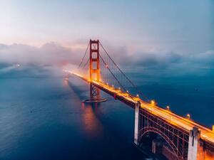 Művészeti fotózás Red Golden Gate Bridge under a foggy sky (Dusk), Ian.CuiYi, (40 x 30 cm)