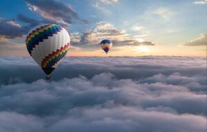 Művészeti fotózás Colorful hot air balloon flying above the clouds, guvendemir, (40 x 24.6 cm)