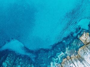 Fotográfia Clear blue sea and rocks, pixelfit, (40 x 30 cm)