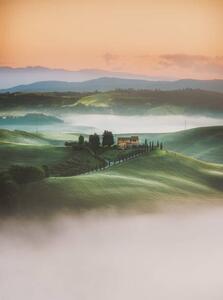Fotográfia Tuscany sunrise landscape view of green, serts, (30 x 40 cm)
