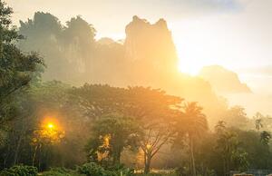 Művészeti fotózás Mountains of Khao Sok national park in Thailand, ViewApart, (40 x 26.7 cm)