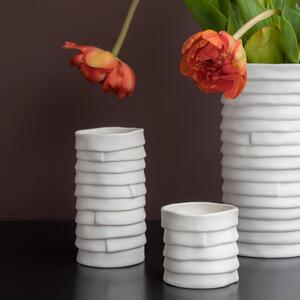 Fehér kézzel készített porcelán váza Ribbon – Mette Ditmer Denmark