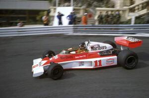 Fotográfia James Hunt in a McLaren