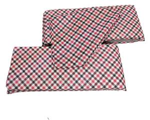 Sörpad párna garnitúra piros kockás 220 cm-es párna 260x70 cm-es terítővel