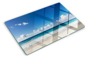 Üveg vágódeszka fényképpel Egy türkizkék vízzel és felhőkkel teli strand