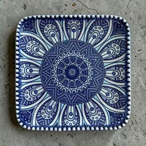 Kisméretű kerámia kocka alakú tálka 10×1,5 cm-es méretben