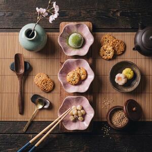 Sakura rózsaszín virág alkú sushi tál