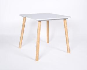 Fa asztal és szék szett table set