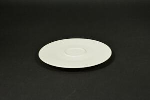 Fehér porcelán csésze alj 18 cm