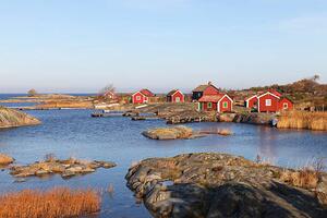 Fotográfia Small cottages in autumn i archipelago, Anders Sellin