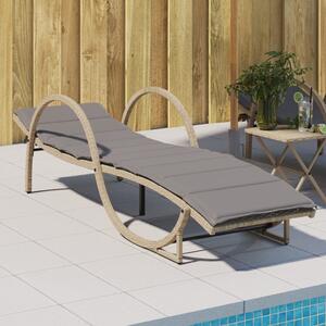 Bézs polyrattan napozóágy párnával 60 x 199 x 42 cm