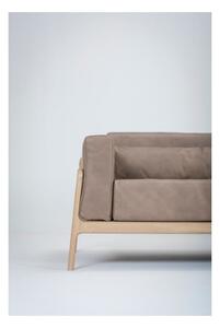 Fawn mandulabarna kanapé bivalybőrből, tömör tölgyfa szerkezettel, 240 cm - Gazzda