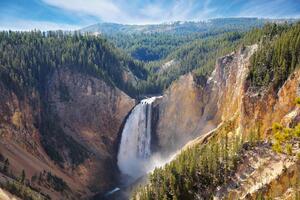 Nem szőtt fotótapéta yellowstone-vízesés 375 x 250 cm