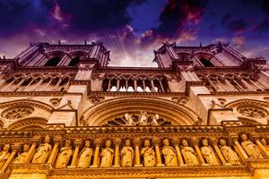 Nem szőtt fotótapéta notre dame iii. 375 x 250 cm